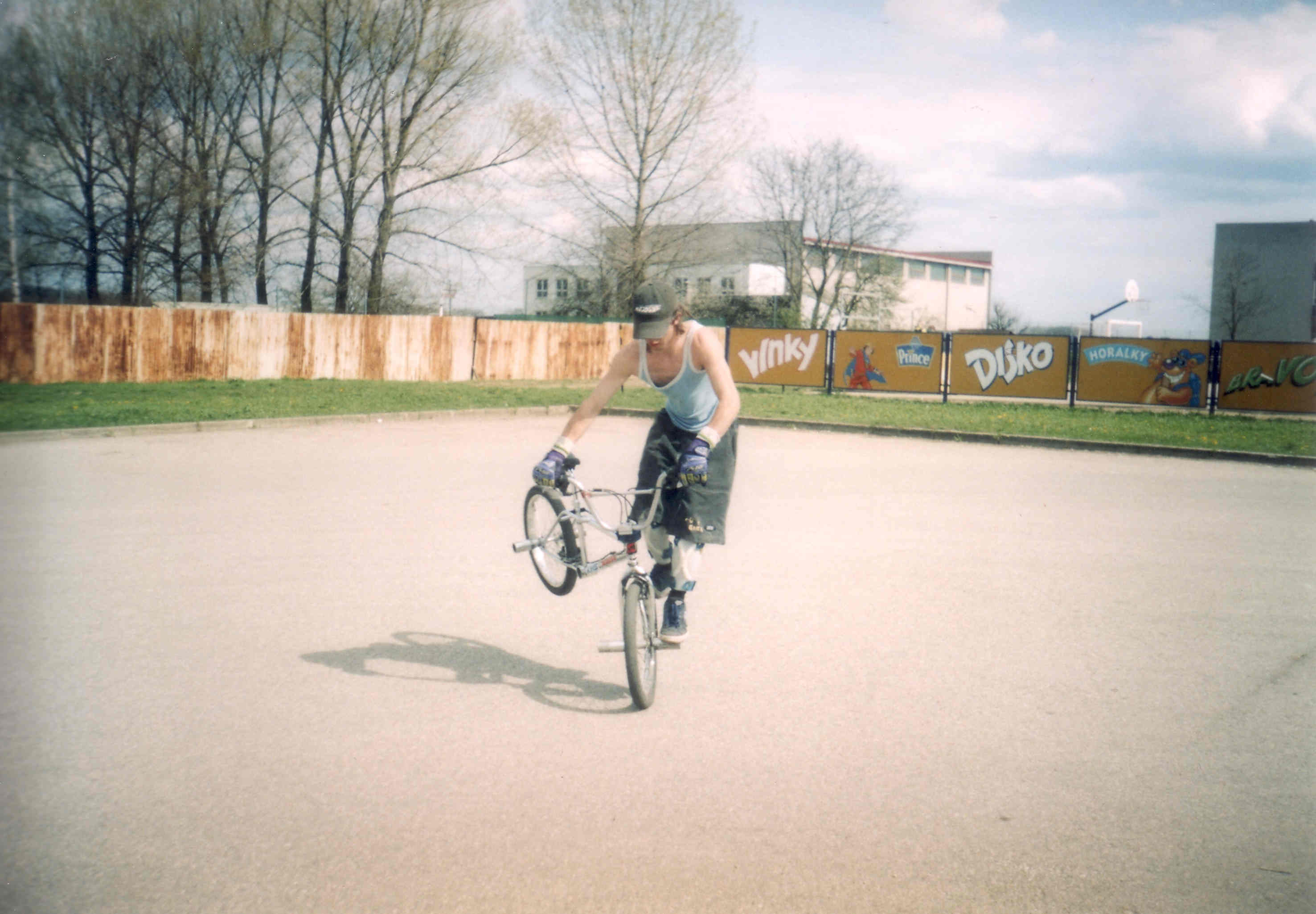 7Lutin2001.©id.jpg